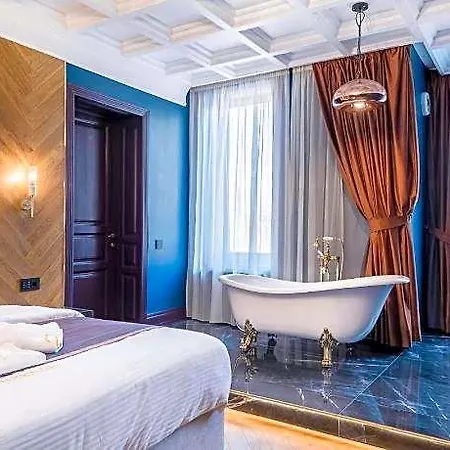 Highline Downtown Old Town Unirii Square 4*